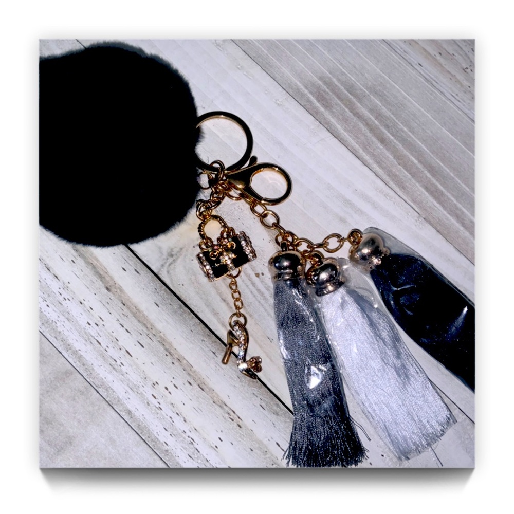 NEW DELUXE BLACK KEY/BAG CHAIN